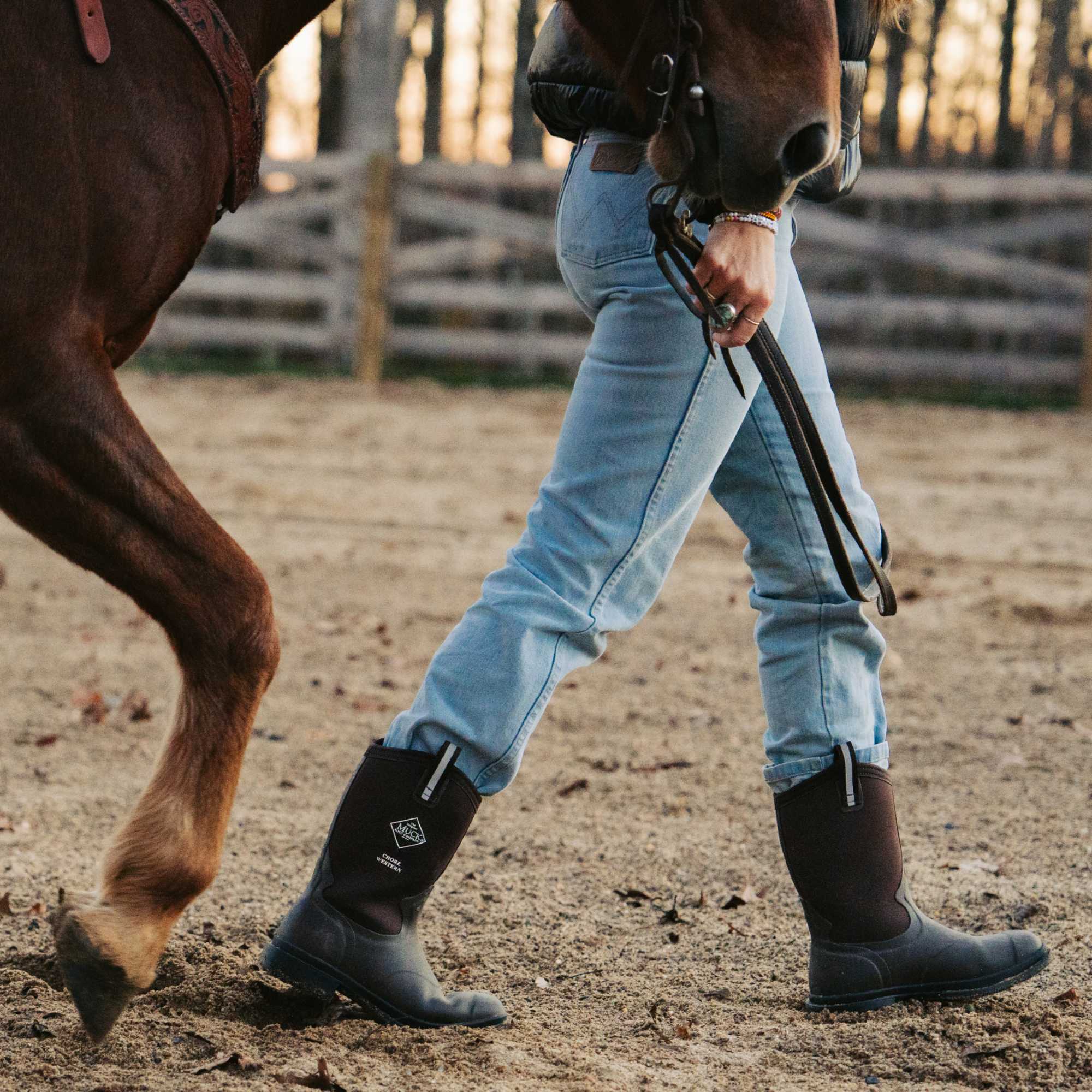 Women's Chore Western 12 Mid Boot - Image 7